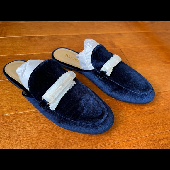 NWT Slip On Wanted Frankie Women's Navy Mule Flats Loafers All Sizes - Picture 3 of 8